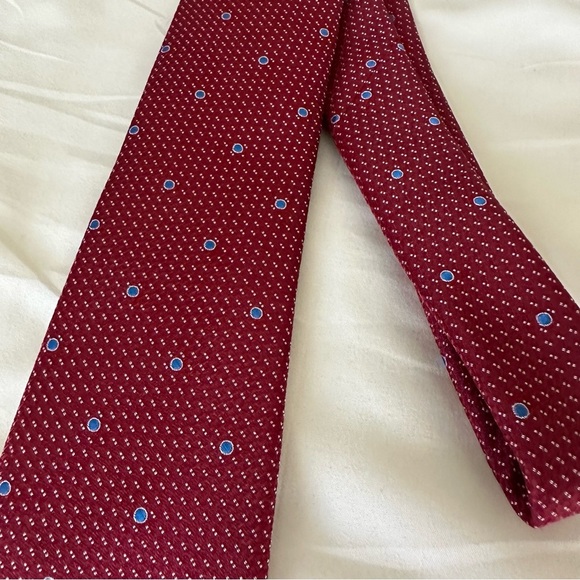 Nautica Burgundy Tie with Blue Dots - Picture 2 of 5